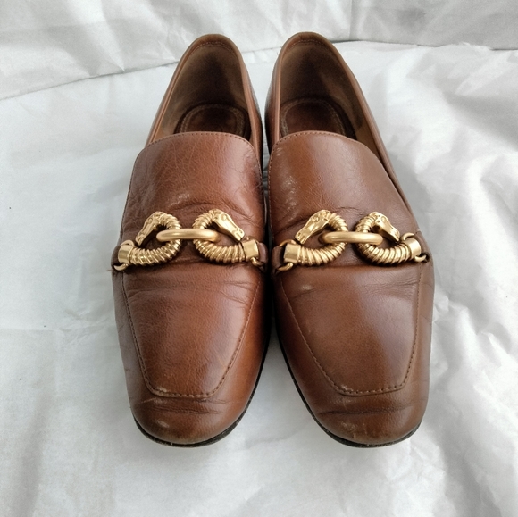 Tory Burch Brown Leather Loafers with Gold Accents - Picture 11 of 14